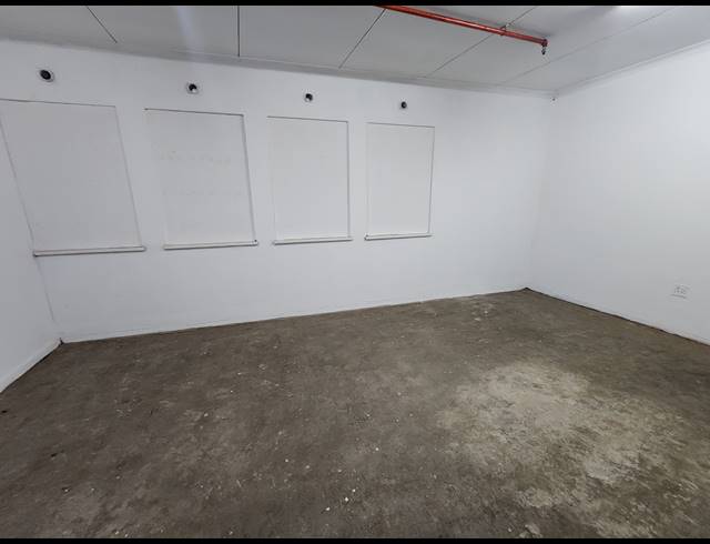 2,322M² WAREHOUSE FOR SALE IN UMBILO